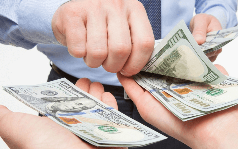 Thực trạng thu nhập ngành Quản trị kinh doanh hiện nay