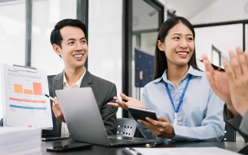 Chi tiết mức lương ngành Quản trị kinh doanh theo từng tiêu chí
