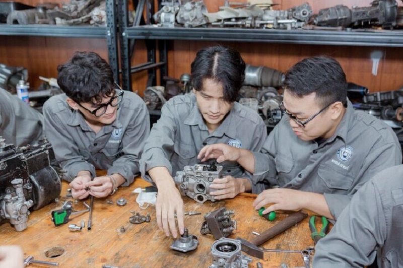 Thực trạng chọn ngành học của nam giới trong kỷ nguyên số