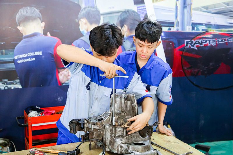 Những ngành nghề hệ cao đẳng đang khát nhân lực nhất hiện nay